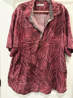 Tommy Bahama Maroon & Pink Geometric Leaf Button-Up Shirt